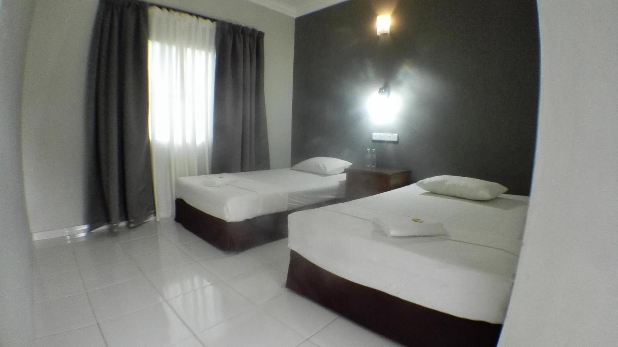 Tebing Guest House Taman Negara Malaysia 쿠알라타한 외부 사진